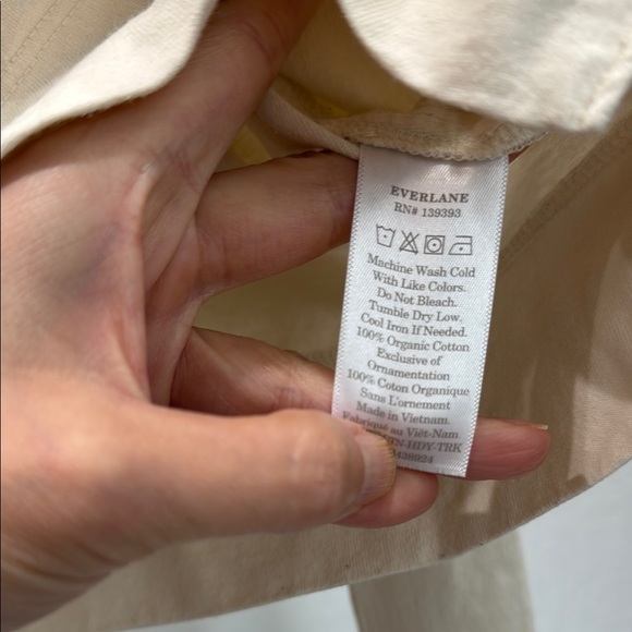 Everlane Boxy Cropped Off-White Organic Cotton Lightweight Hoodie/Shirt, Small - Picture 3 of 5